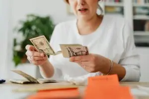 UAE Monthly Salary Deadline for Private Sector