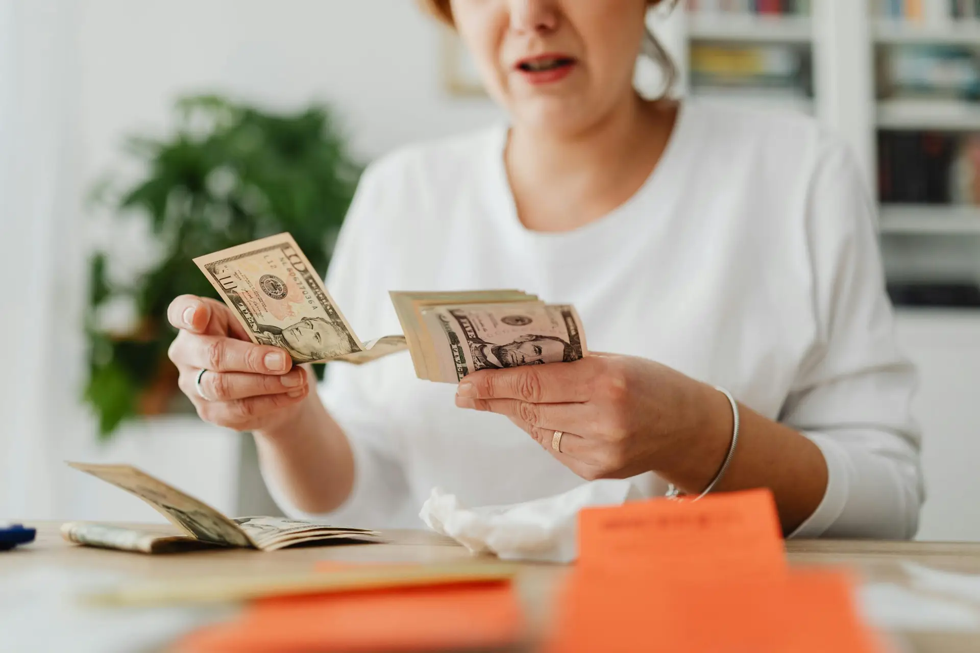 UAE Monthly Salary Deadline for Private Sector